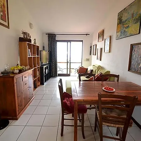 Hotel Belvilla By Oyo Deligias 2*